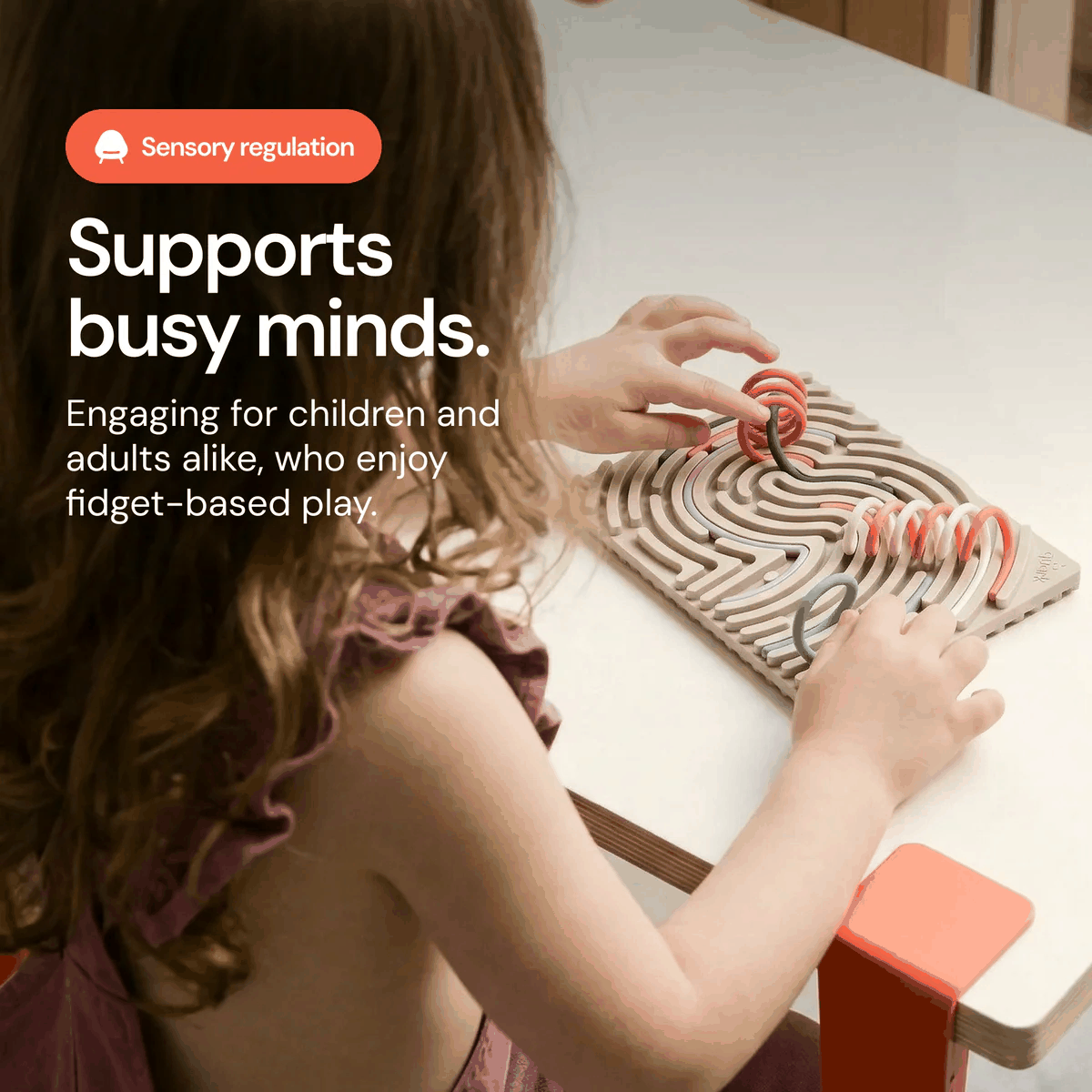 PlayMaze — tableau d’activités sensoriel
