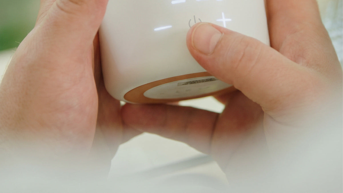 The BuubiBottle Portable Milk Warmer PRO display showing the set temperature